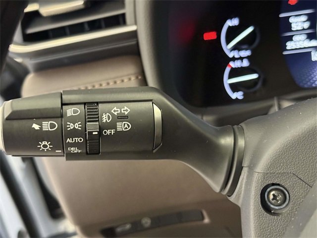 Used 2023 Lexus LX 600 4WD w/ Luxury Package image 30