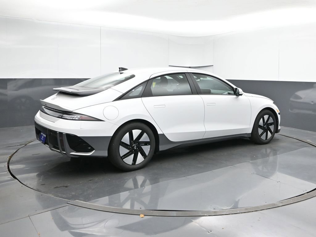New 2025 Hyundai Ioniq 6 SE image 5