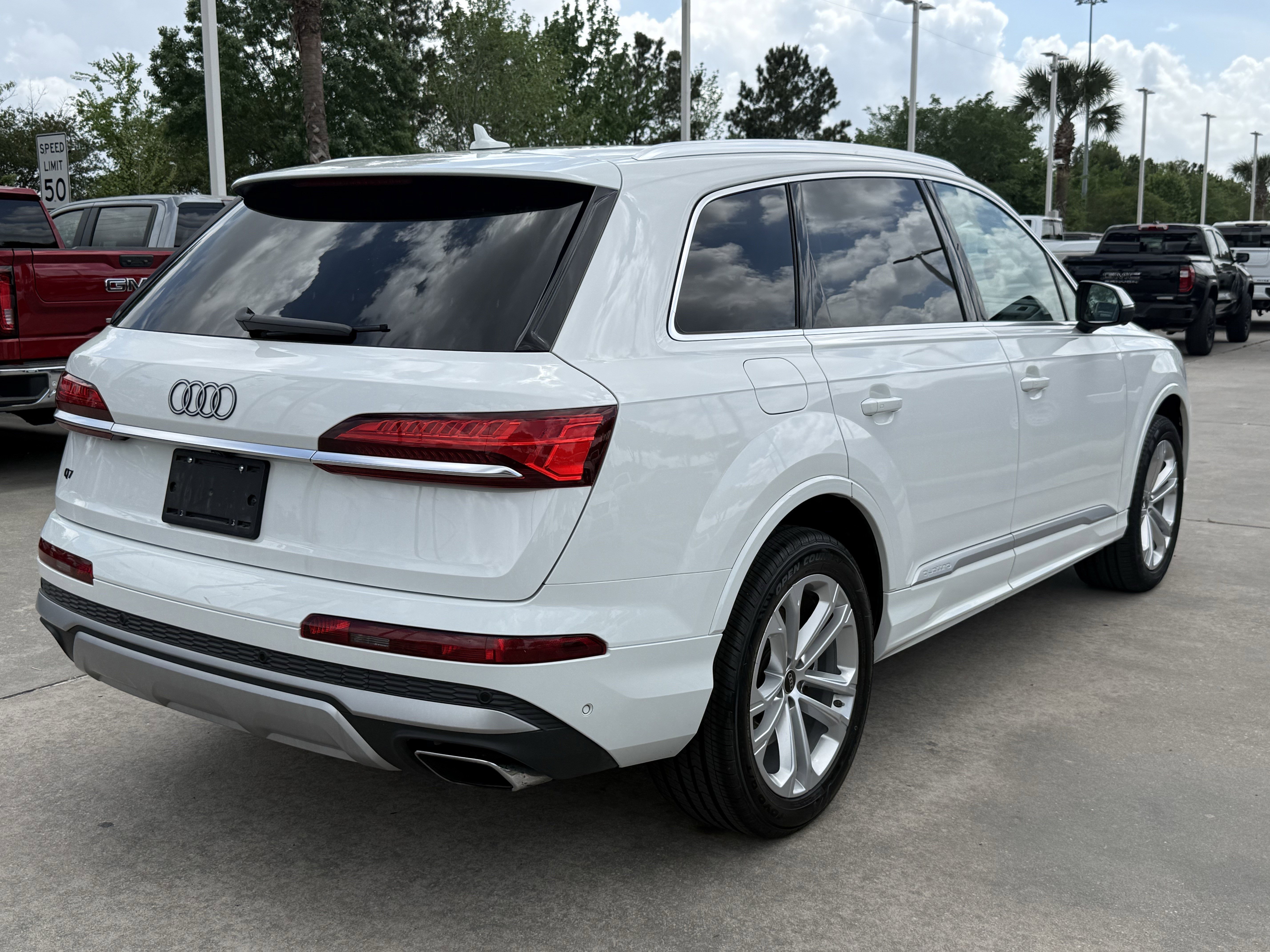 Used 2025 Audi Q7 3.0T Premium Plus AWD/4WD image 5