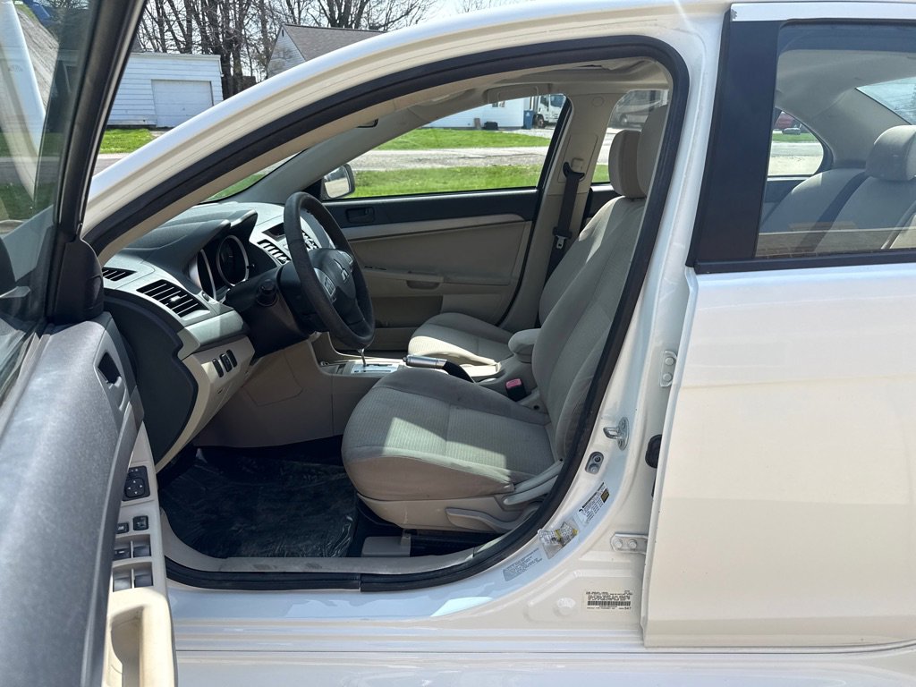 Used 2011 Mitsubishi Lancer ES image 10