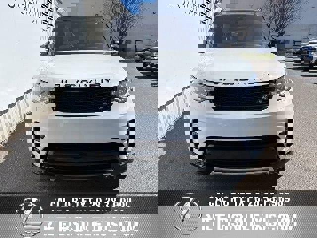 Used 2020 Land Rover Discovery Landmark image 9