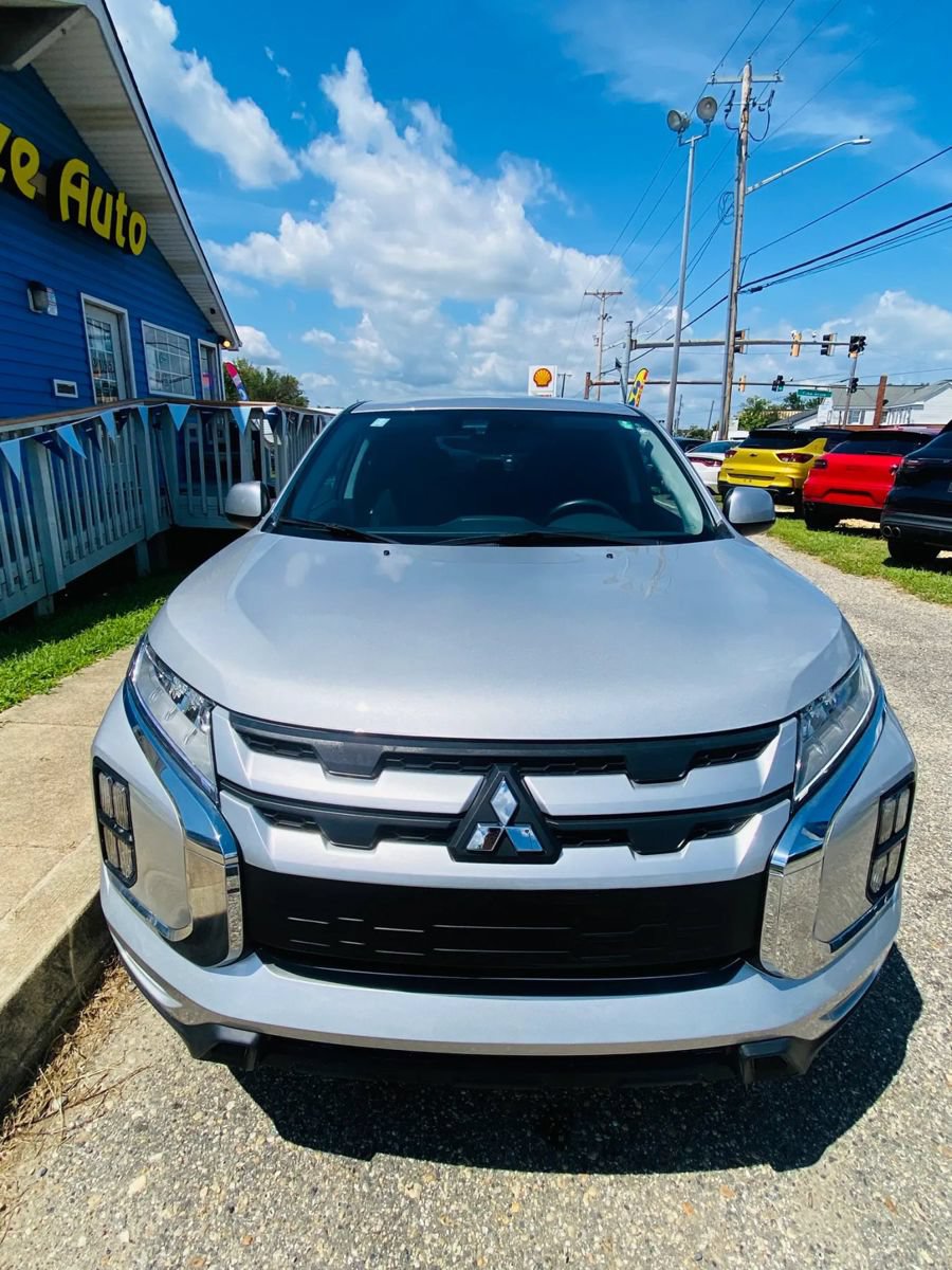Used 2023 Mitsubishi Outlander Sport AWD image 3