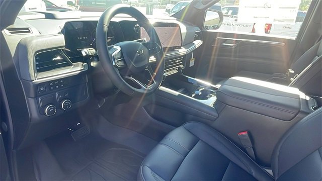 New 2026 Chevrolet Suburban RST image 10