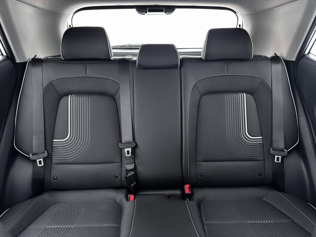 New 2026 Hyundai Venue SEL FWD image 17