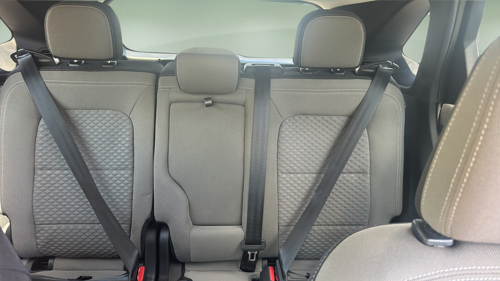 Used 2022 Ford Escape SE w/ SE Sport Appearance Package FWD image 16