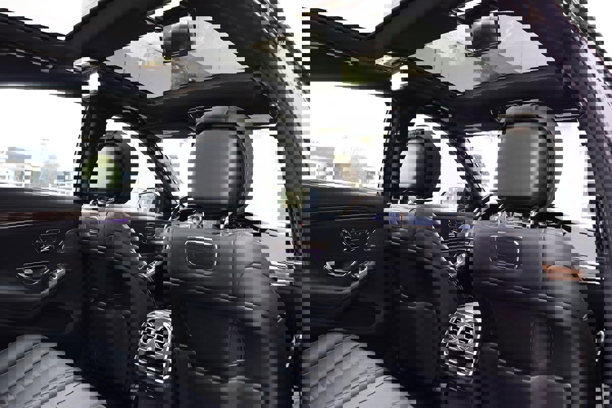 Used 2019 Mercedes-Benz S 560 Sedan image 41