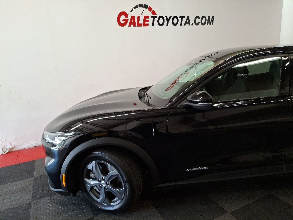 Used 2022 Ford Mustang Mach-E Select AWD/4WD image 5