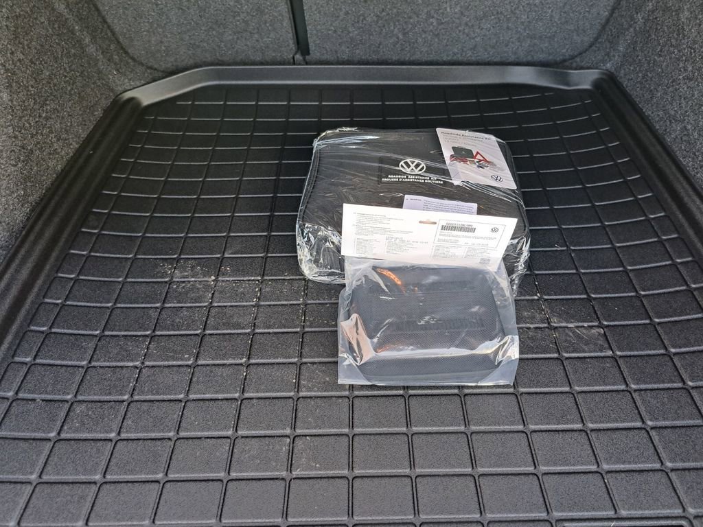 New 2026 Volkswagen Jetta SE image 24