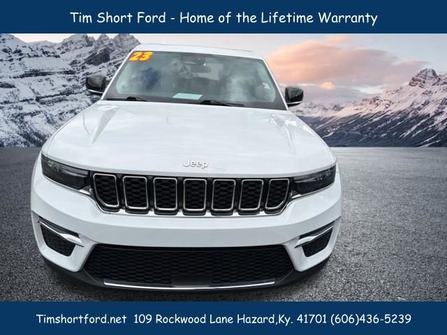 Used 2023 Jeep Grand Cherokee Limited w/ Trailer Tow Prep Group (B) AWD/4WD image 3