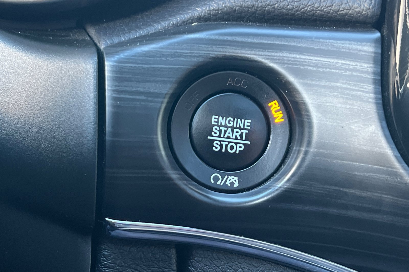 Used 2022 Jeep Grand Cherokee Limited image 24