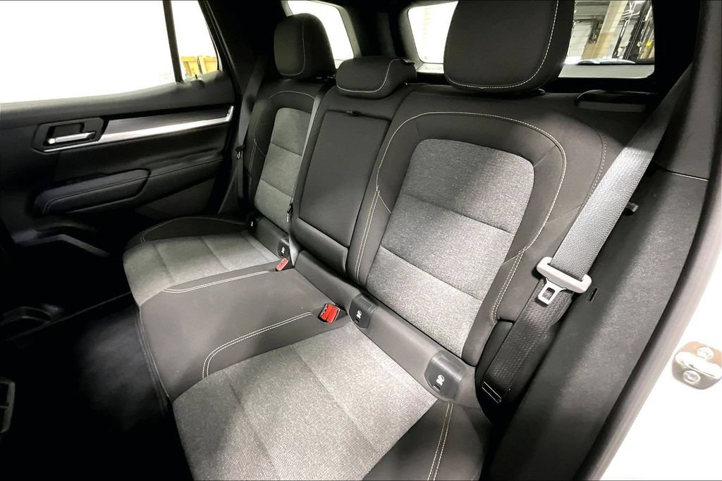 Used 2025 GMC Terrain Elevation FWD image 31