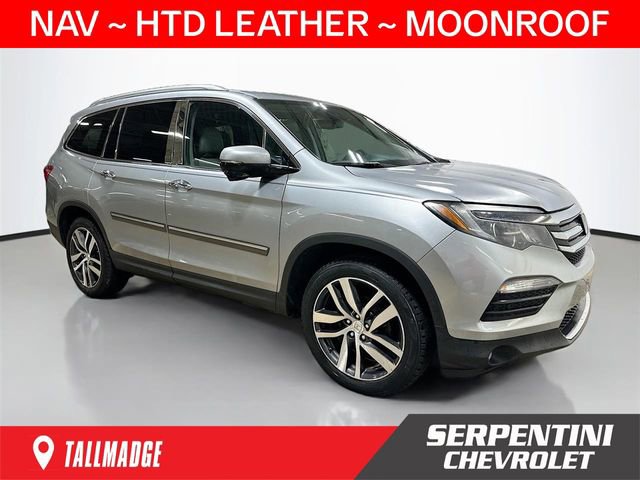Used 2018 Honda Pilot Touring image 1