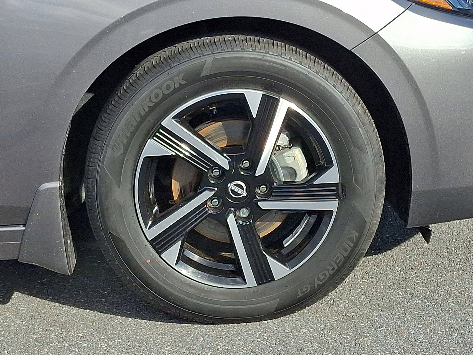 Certified 2024 Nissan Sentra SV w/ All-Weather Package image 9