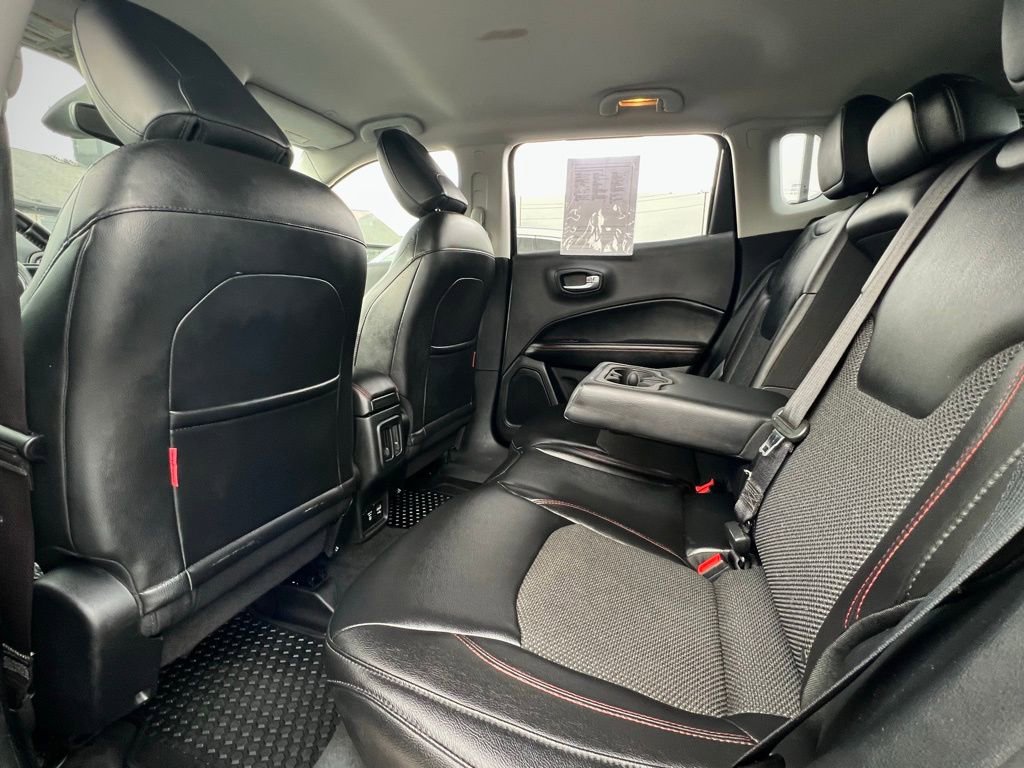 Used 2018 Jeep Compass Trailhawk AWD/4WD image 18