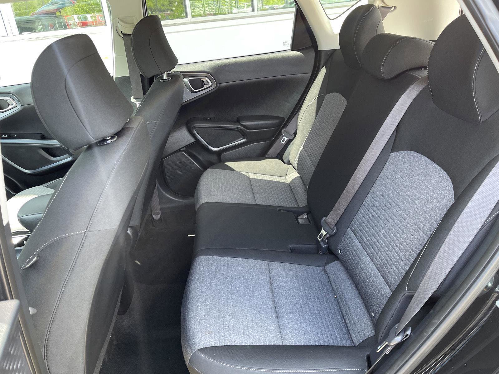Used 2021 Kia Soul S FWD image 29