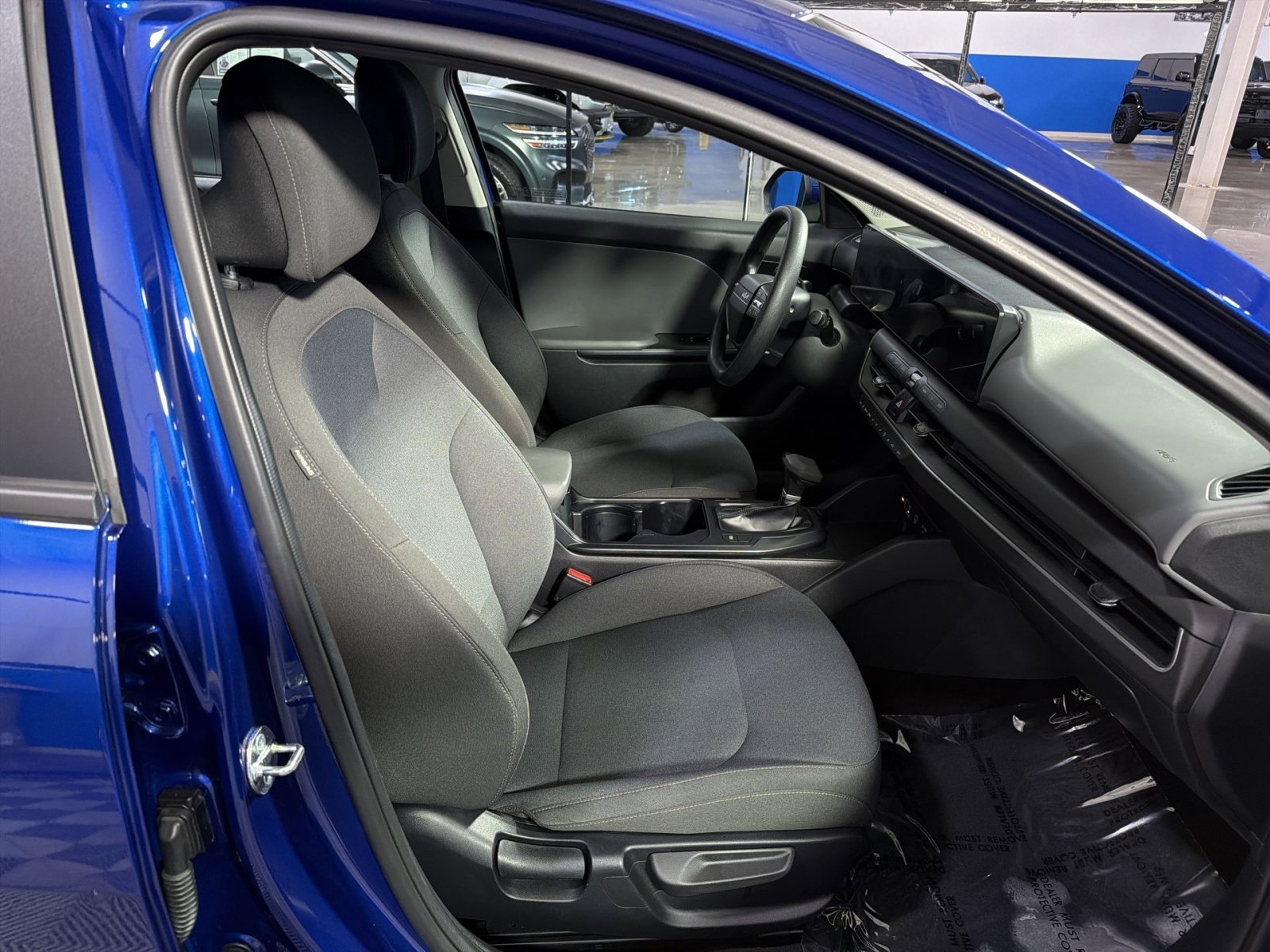 Used 2025 Kia K4 FWD image 24
