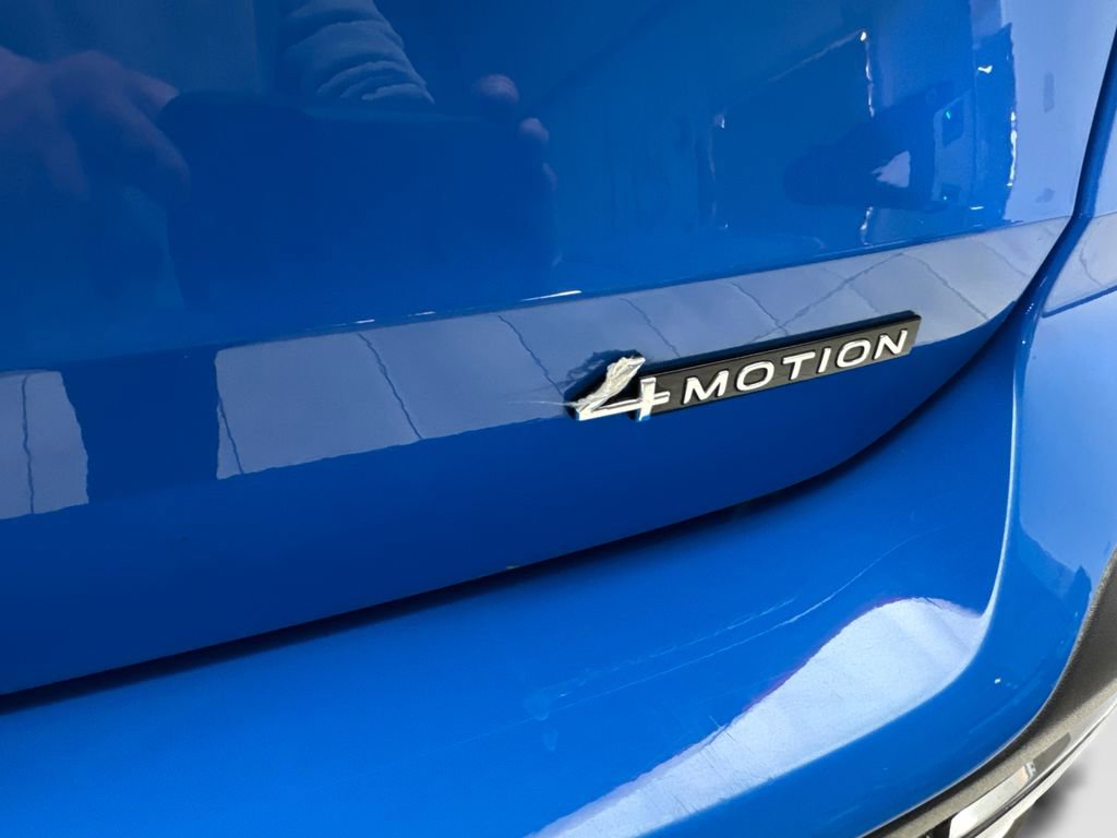 Used 2022 Volkswagen Taos SE w/ Panoramic Sunroof Package AWD/4WD image 24