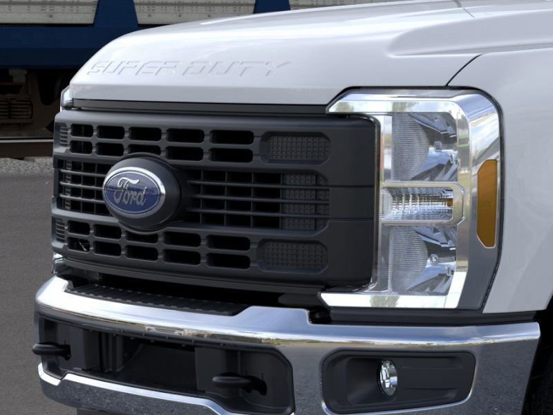 New 2026 Ford F250 XL w/ XL Chrome Package AWD/4WD image 17