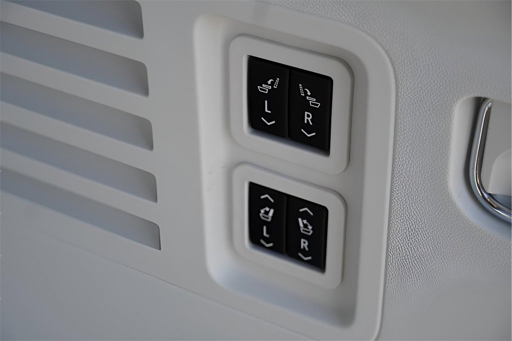 New 2026 Buick Enclave Avenir w/ Super Cruise Package image 35