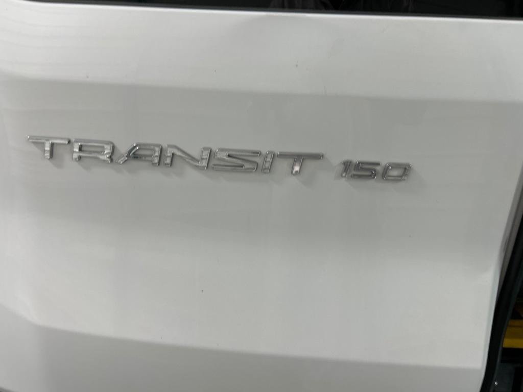 Used 2018 Ford Transit 150 XL RWD image 9