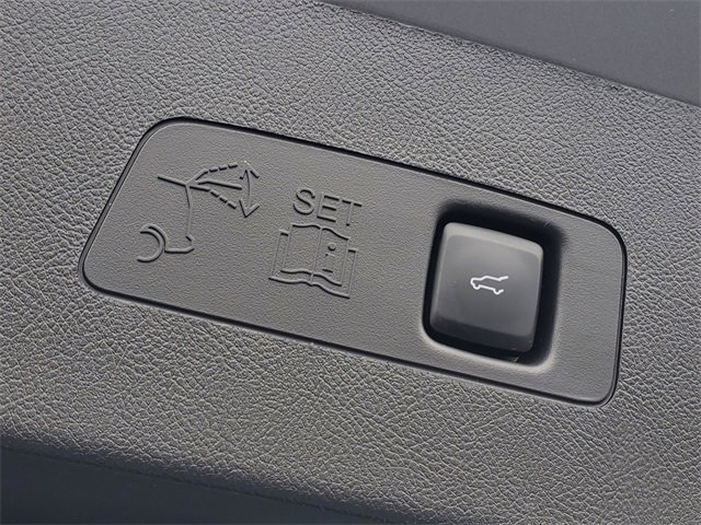 Certified 2023 Lincoln Corsair AWD w/ Equipment Group 101A image 33