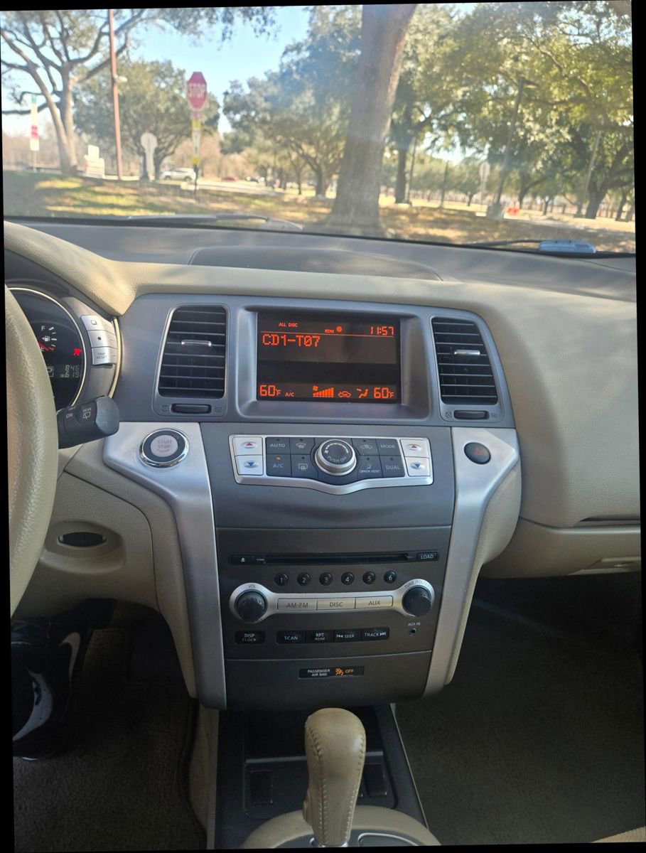 Used 2014 Nissan Murano S image 20