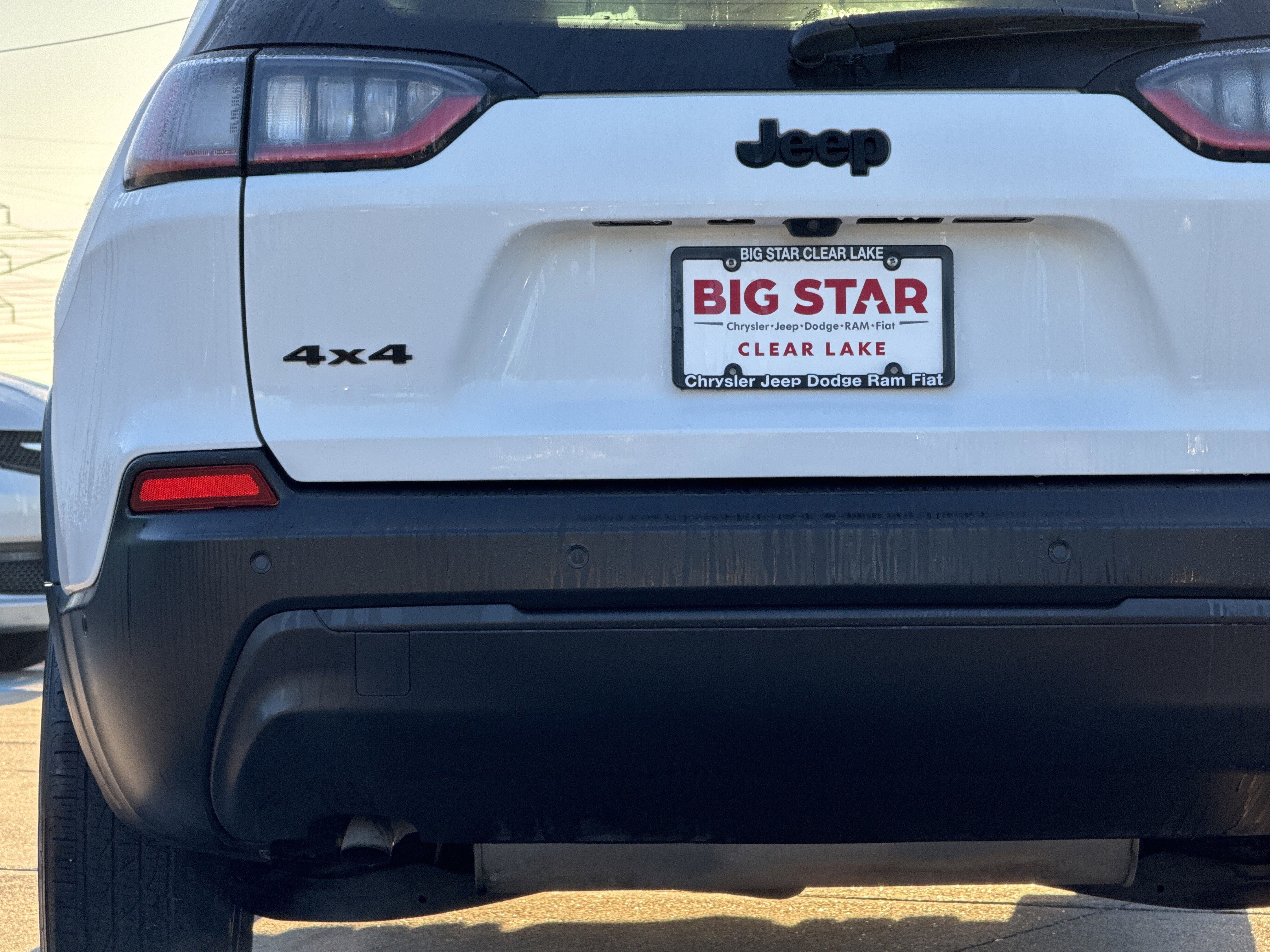 Used 2023 Jeep Cherokee Altitude Lux image 12