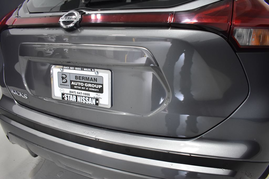 Used 2021 Nissan Kicks S FWD image 12