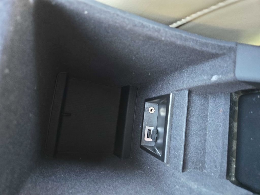 Used 2017 Volvo XC60 T6 Inscription w/ Climate Package image 28