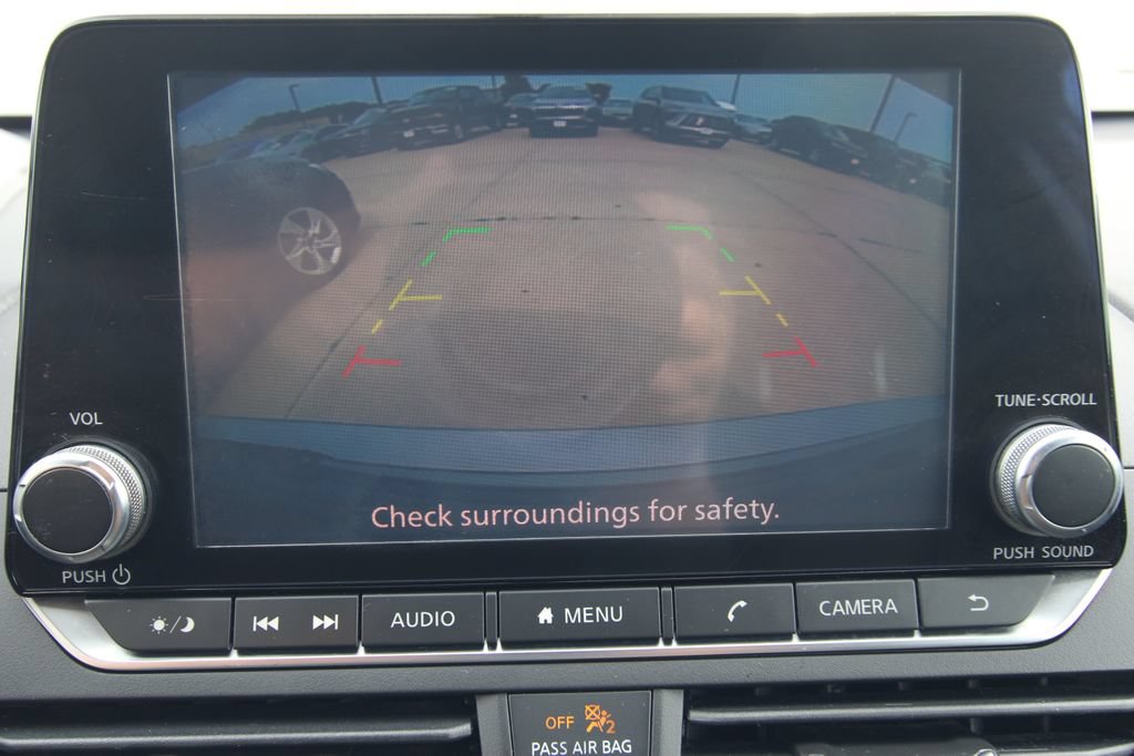 Used 2020 Nissan Altima 2.5 S FWD image 11