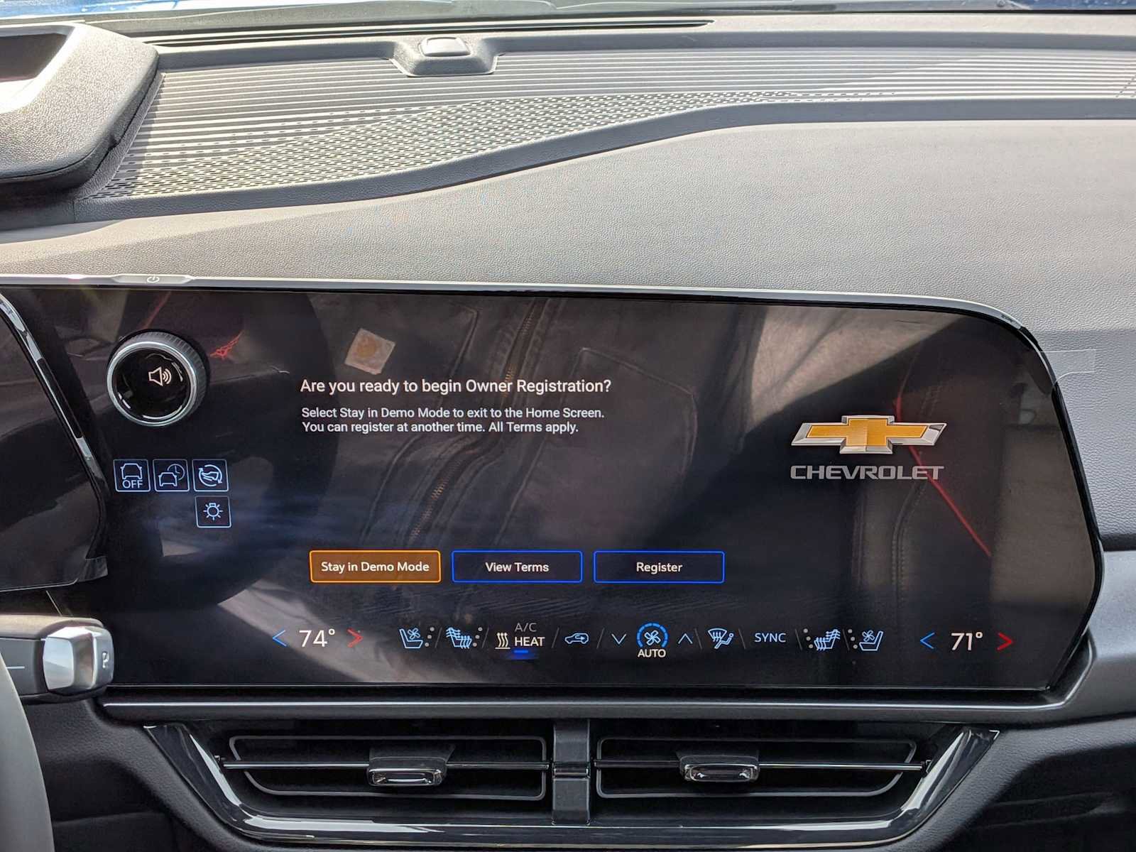 New 2026 Chevrolet Equinox EV RS image 28