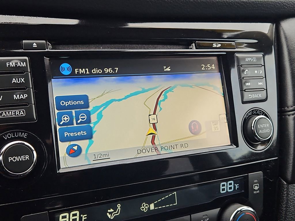 Used 2017 Nissan Rogue SL image 16