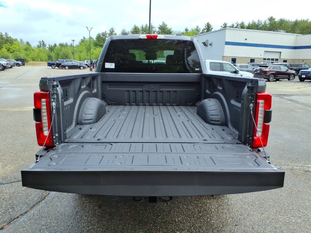 New 2026 Ford F350 Lariat w/ Black Appearance Package AWD/4WD image 8