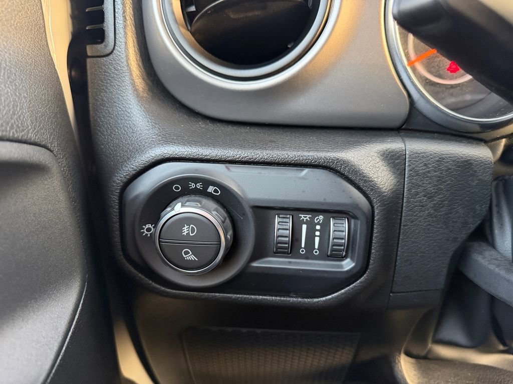 Used 2022 Jeep Gladiator Sport w/ Trailer Tow Package image 18