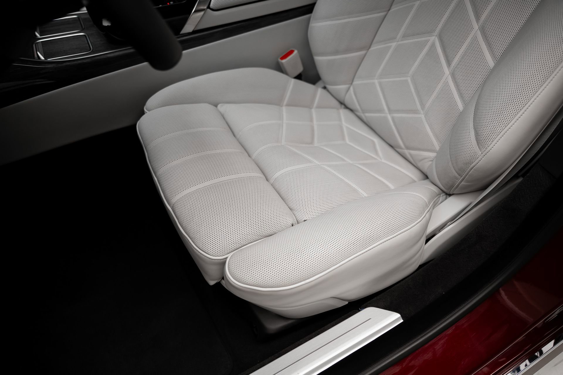 Used 2023 BMW i7 xDrive60 w/ Executive Package 2 image 62