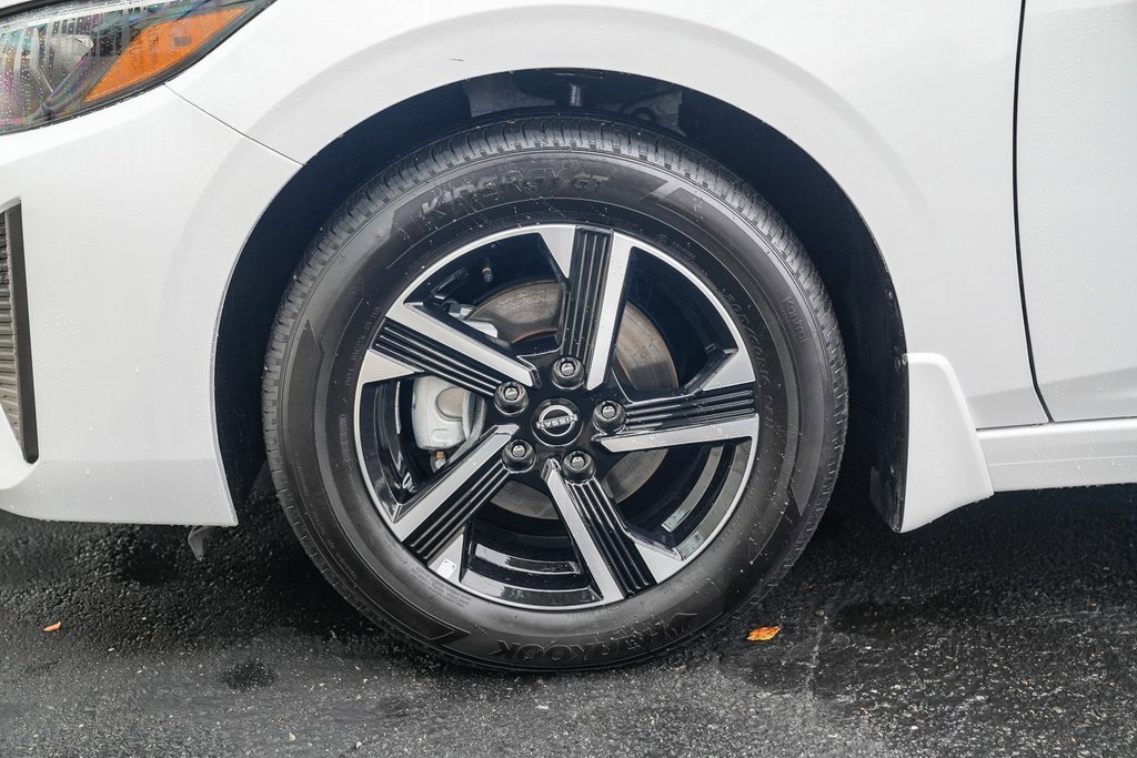 Used 2025 Nissan Sentra SV w/ All-Weather Package image 9