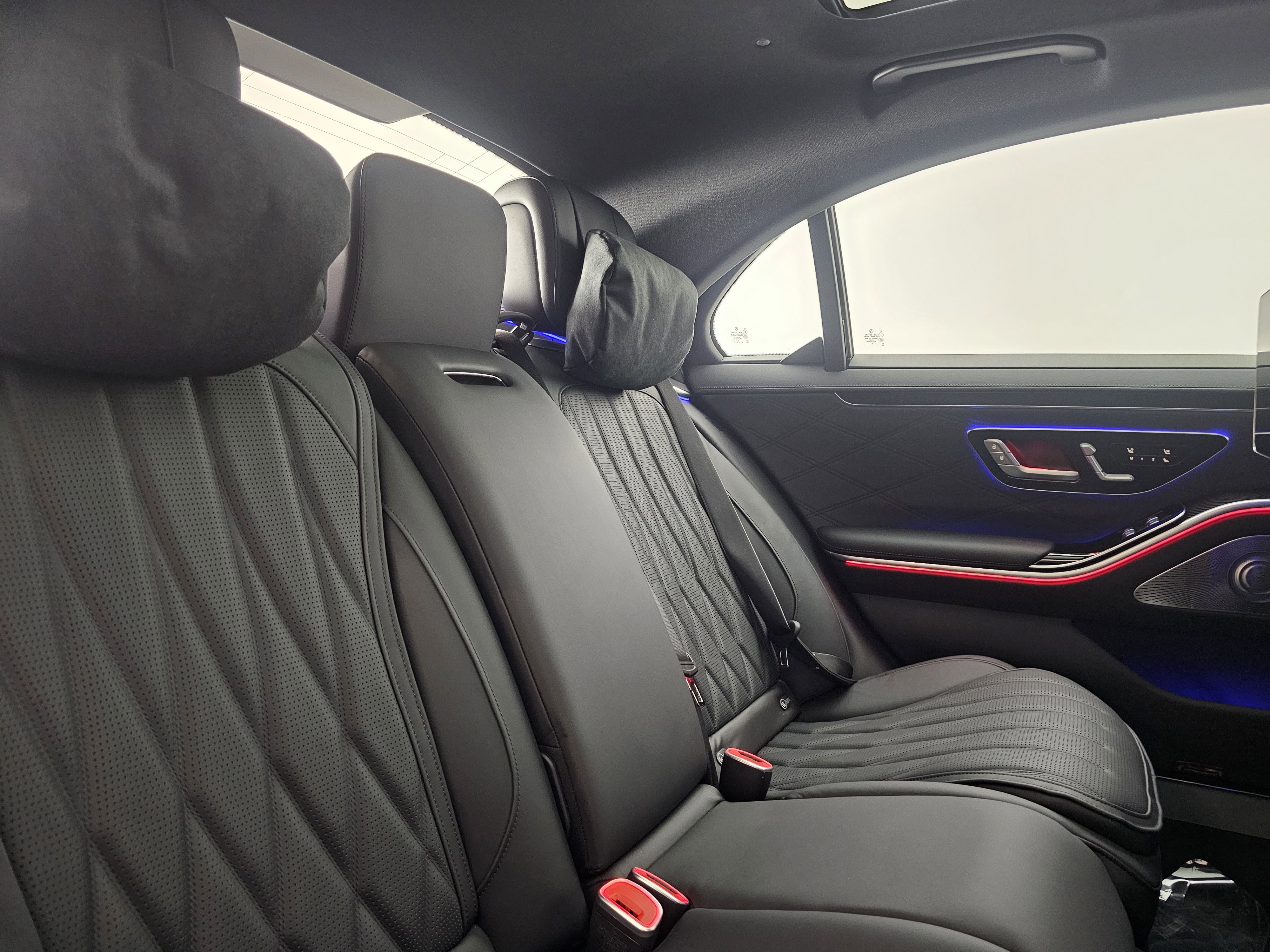 New 2025 Mercedes-Benz S 63 AMG S image 29