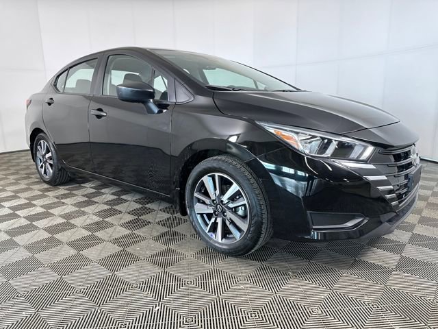 Used 2024 Nissan Versa S w/ S Plus Package image 2