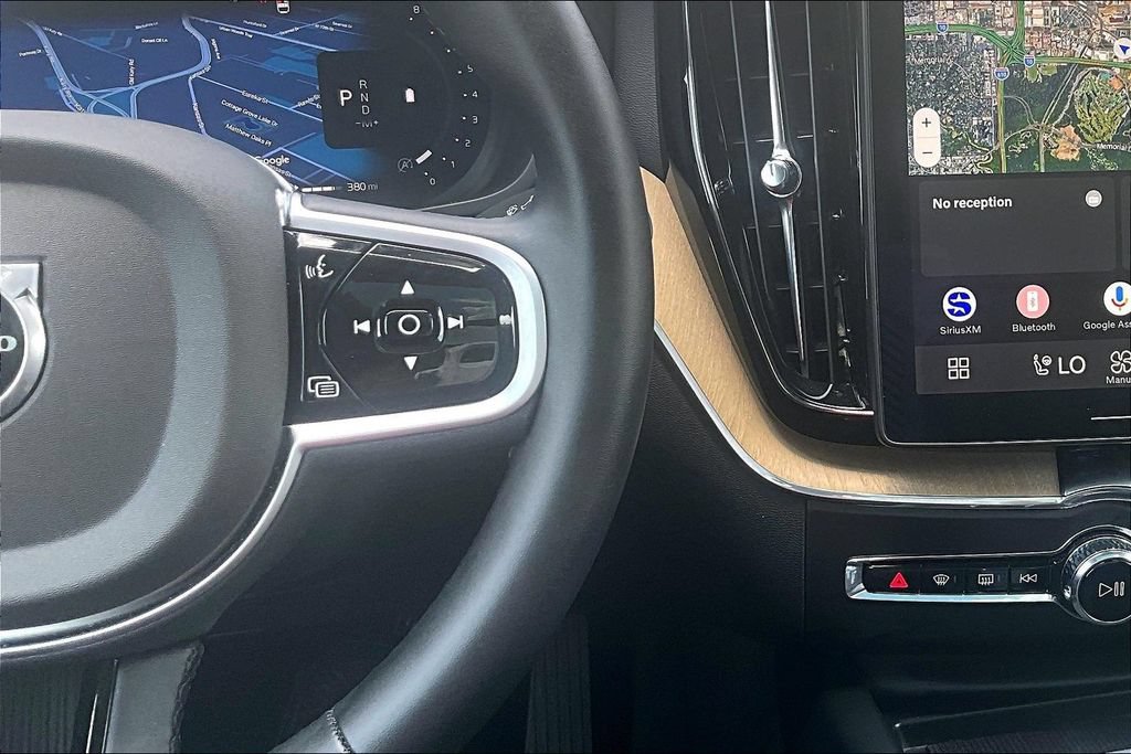 Certified 2026 Volvo XC60 B5 Plus AWD/4WD image 28