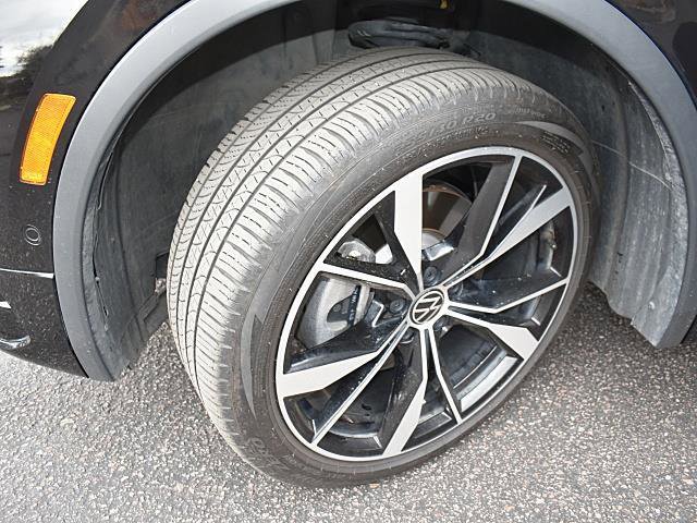 Used 2022 Volkswagen Tiguan SEL R-Line image 8