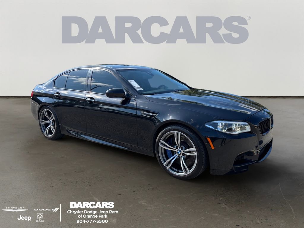 Used 2016 BMW M5 RWD image 1