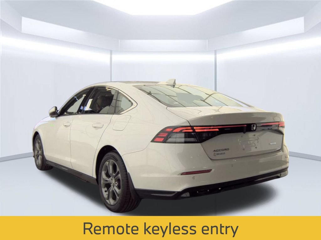 Used 2023 Honda Accord EX-L image 4