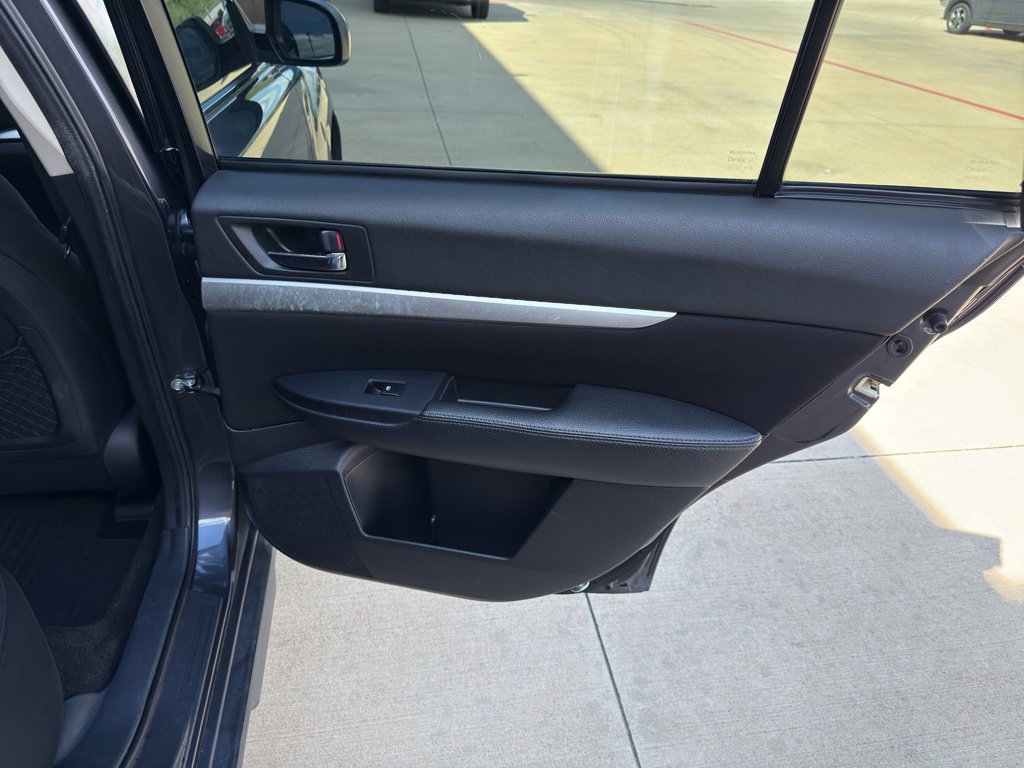 Used 2013 Subaru Outback 2.5i Premium AWD/4WD image 26