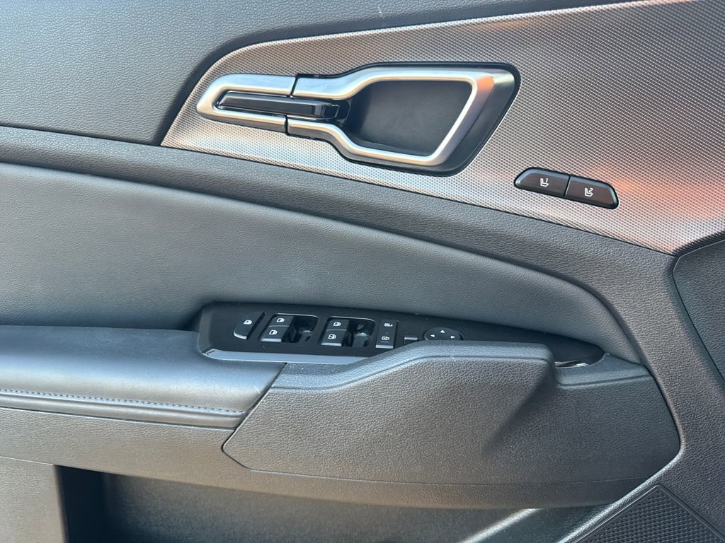 Used 2023 Kia Sportage SX image 20