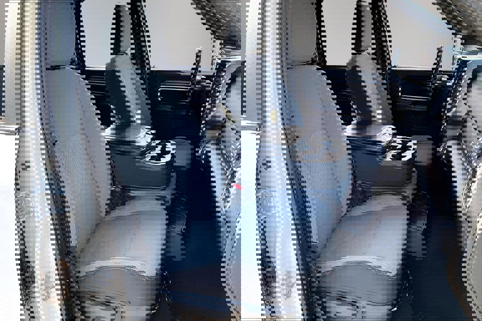 Used 2024 RAM 2500 Big Horn image 30