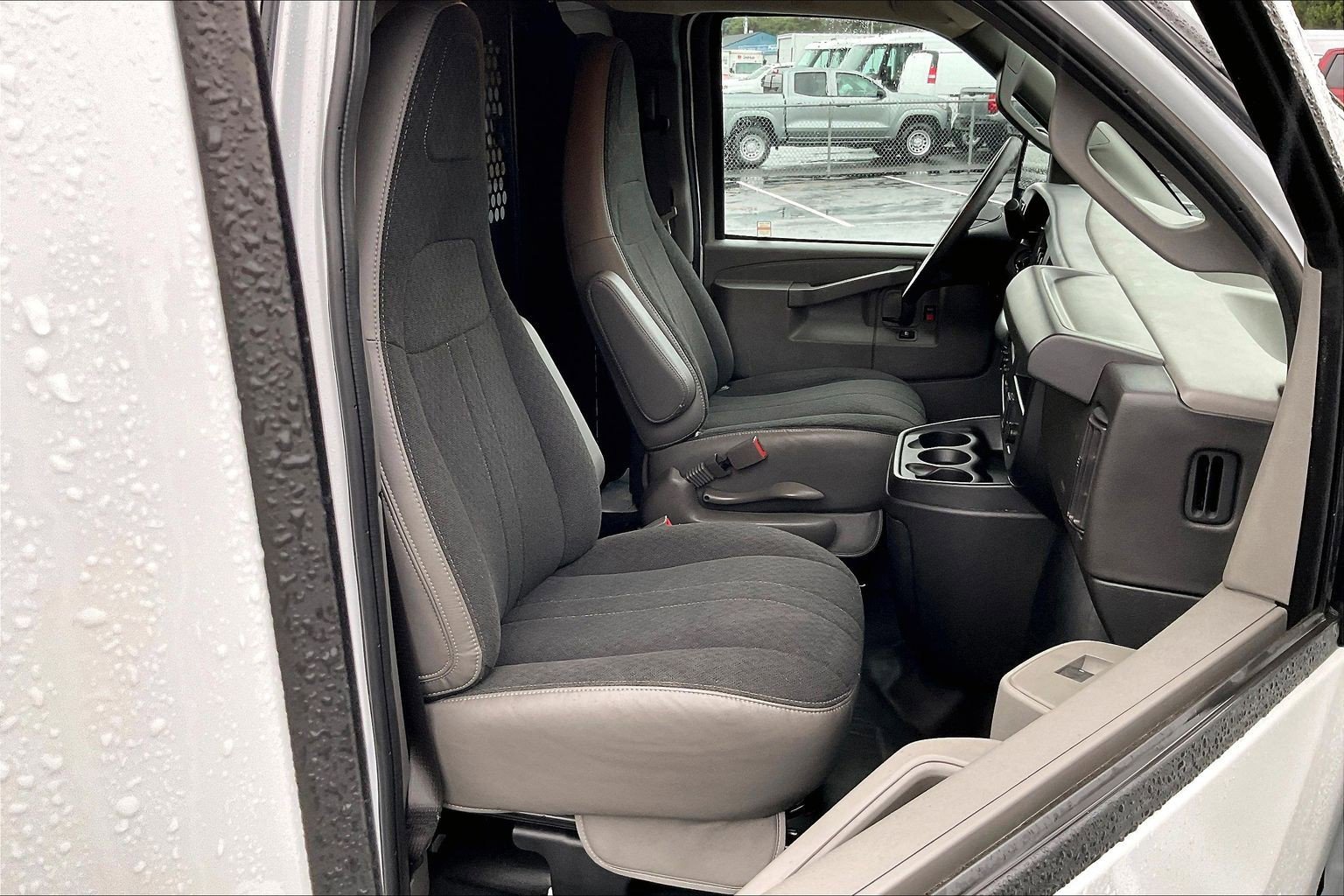 Certified 2024 GMC Savana 2500 w/ Driver Convenience Package image 6