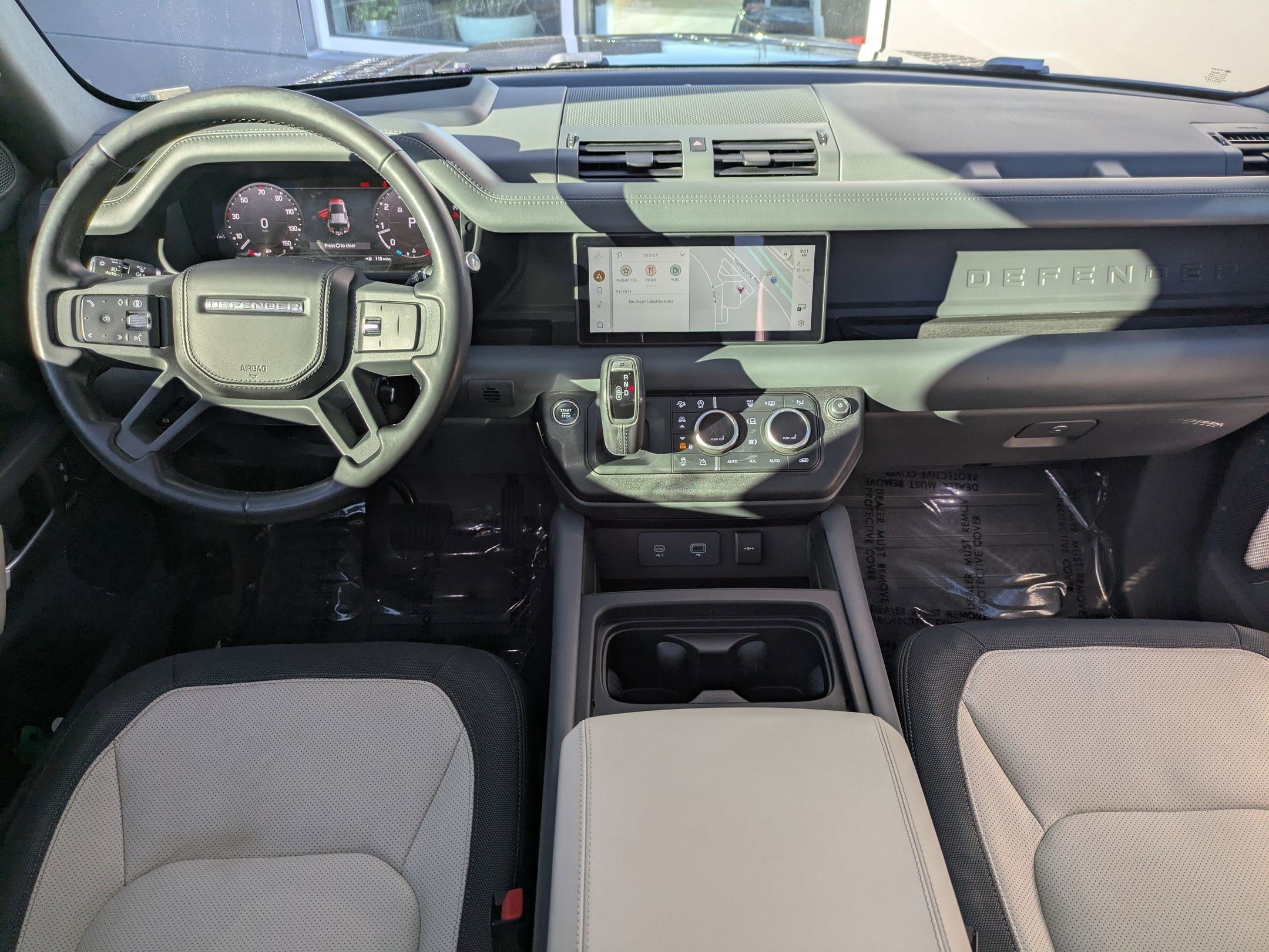 Used 2024 Land Rover Defender 110 X-Dynamic SE image 25