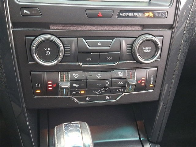 Used 2017 Ford Explorer XLT w/ Equipment Group 202A image 16