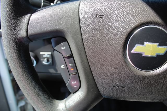 Used 2017 Chevrolet Express 3500 RWD image 21