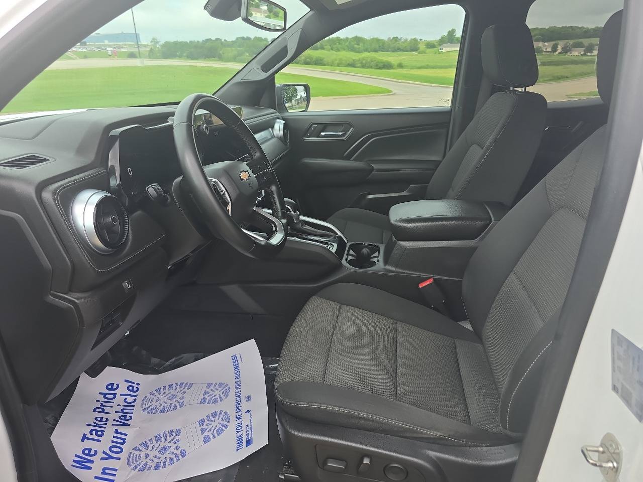 Used 2023 Chevrolet Colorado LT w/ LT Convenience Package II AWD/4WD image 26